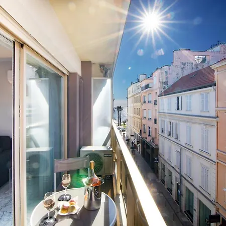 Near Croisette- 4 Star -seaview * Cannes