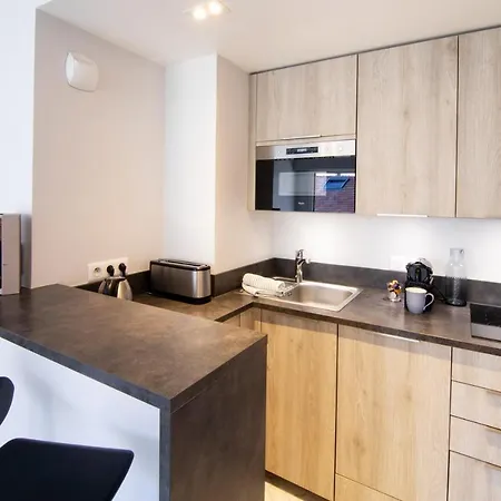 Apartment Near Croisette- 4 Star -seaview Cannes
