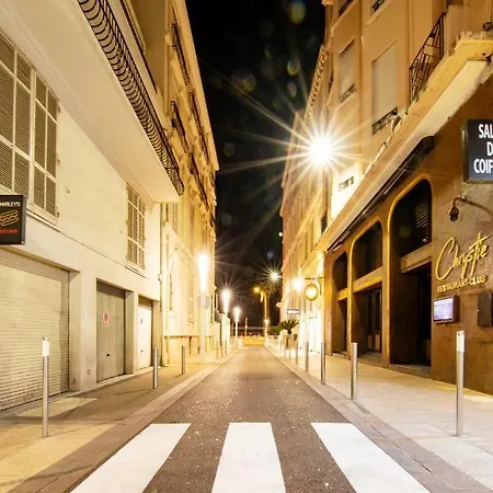 Near Croisette- 4 Star -seaview * Cannes