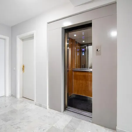 Apartament Near Croisette- 4 Star -seaview *