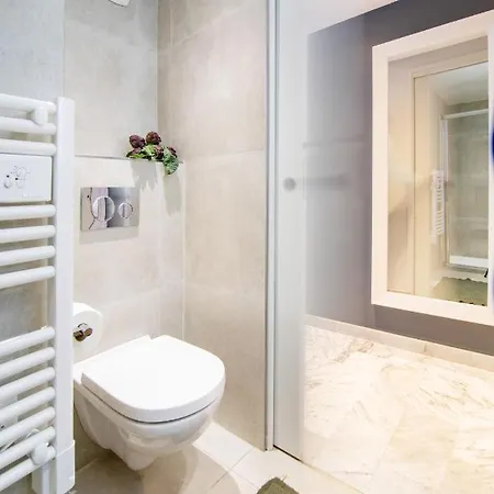 Near Croisette- 4 Star -seaview * Cannes