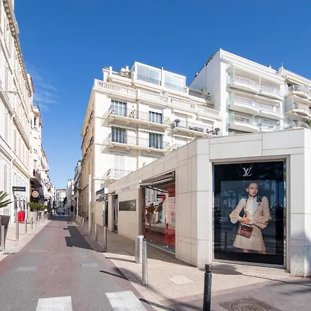 Near Croisette- 4 Star -seaview Apartman